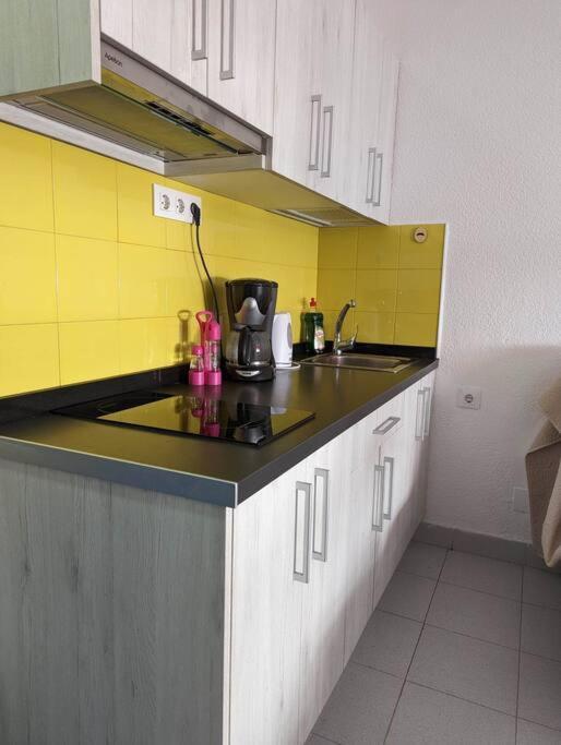 Beachfront Studio Apartment Puerto Rico 푸에르토리코 외부 사진